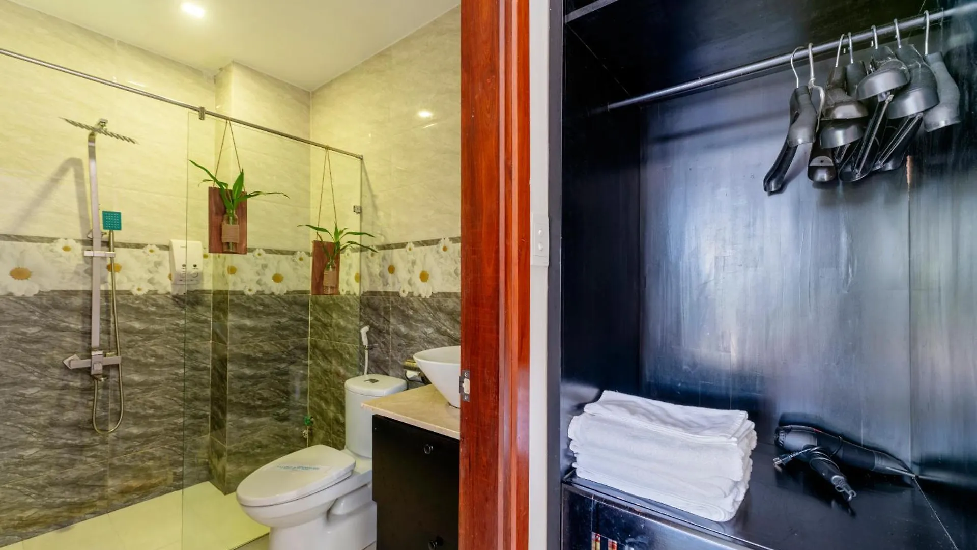 New Sunshine Homestay Hội An