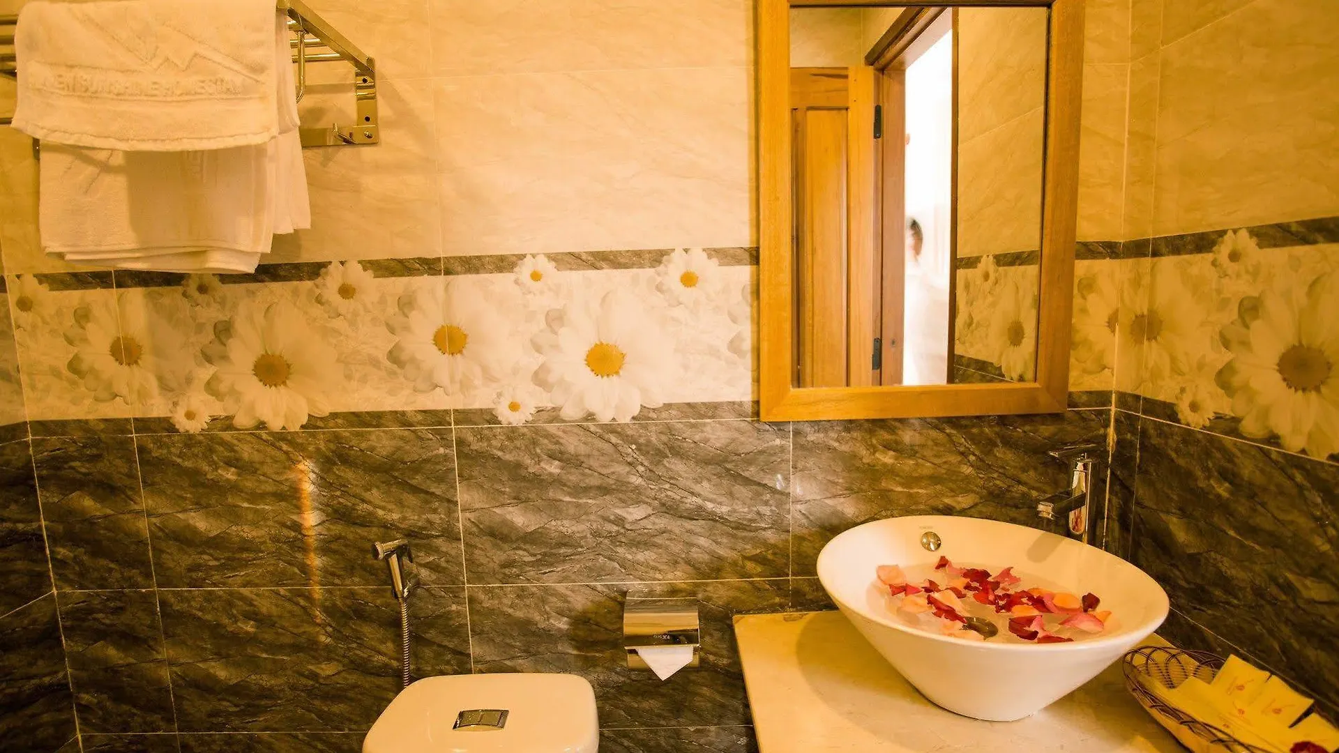 New Sunshine Homestay Hoi An